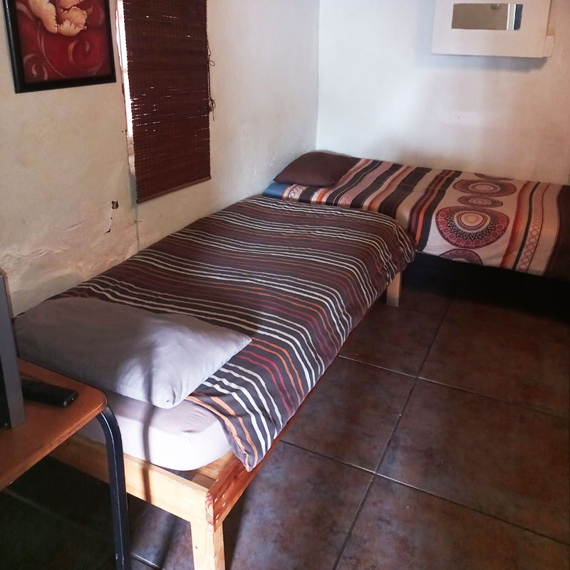 DuStal-Self-Catering-02 Da Rooms Bed and Backpackers Accommodation